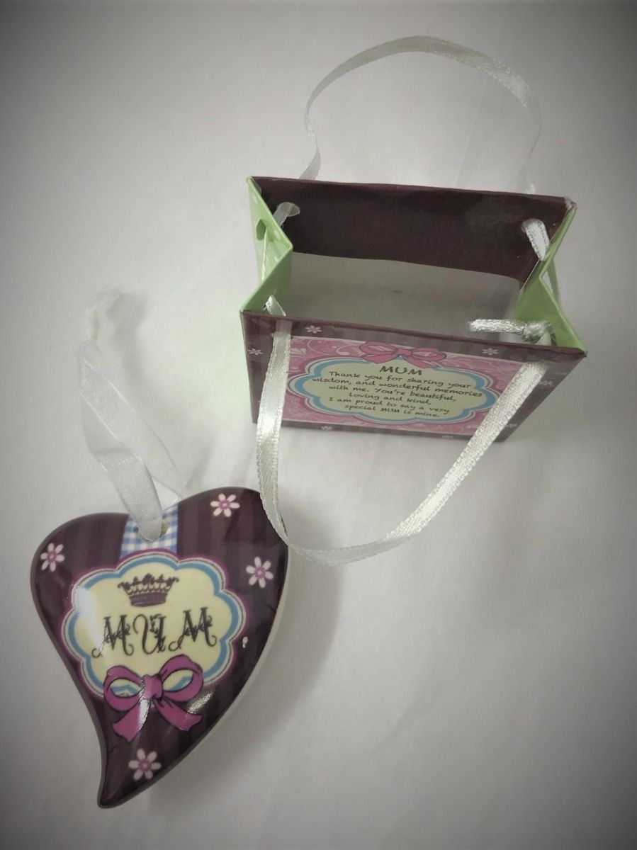 Mum hanging ceramic trinket heart for Mother's Day. Shudehill gifts JD40240
