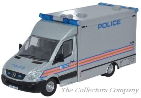 Oxford Diecast Mercedes Explosives Ordnance Disposal Police 76MA003 