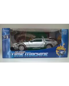 22441W Back to the Future Delorean Part II 1:24 scale by Welly 